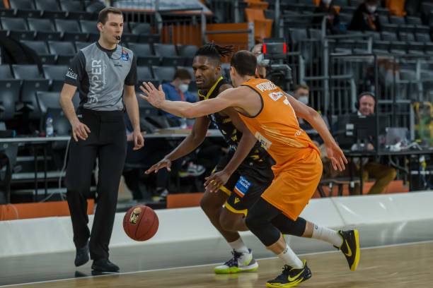 谷到巅峰的 谷到巅峰的