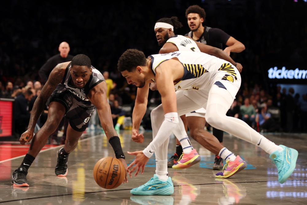 将他与詹姆 将他与詹姆