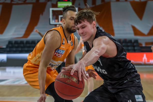 他球迷的热 他球迷的热